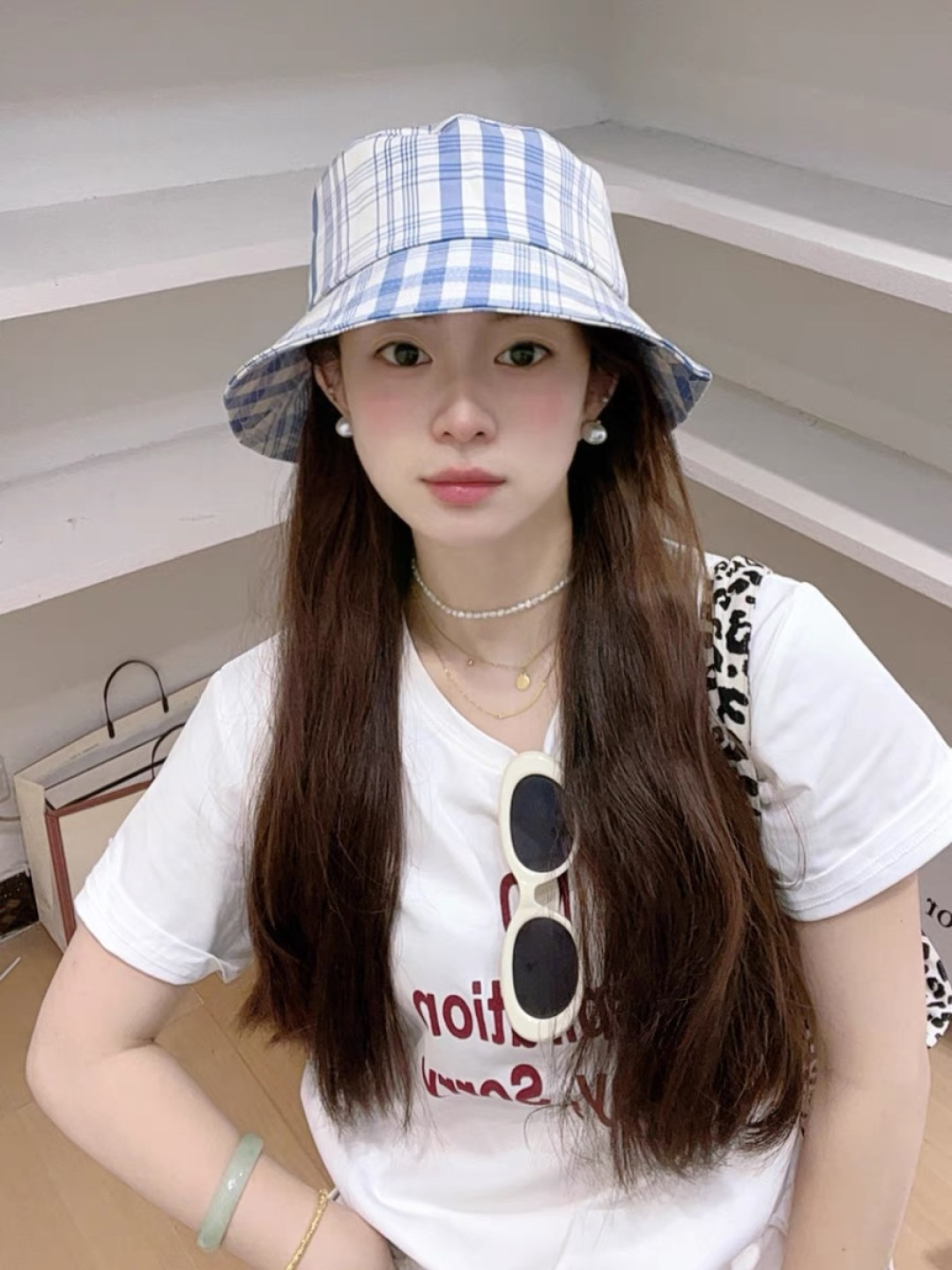  棒球帽 渔夫帽 Lv路易威登宅女同款蓝色格子棒球帽女春夏百搭
显脸小鸭舌帽休闲小清新渔夫帽