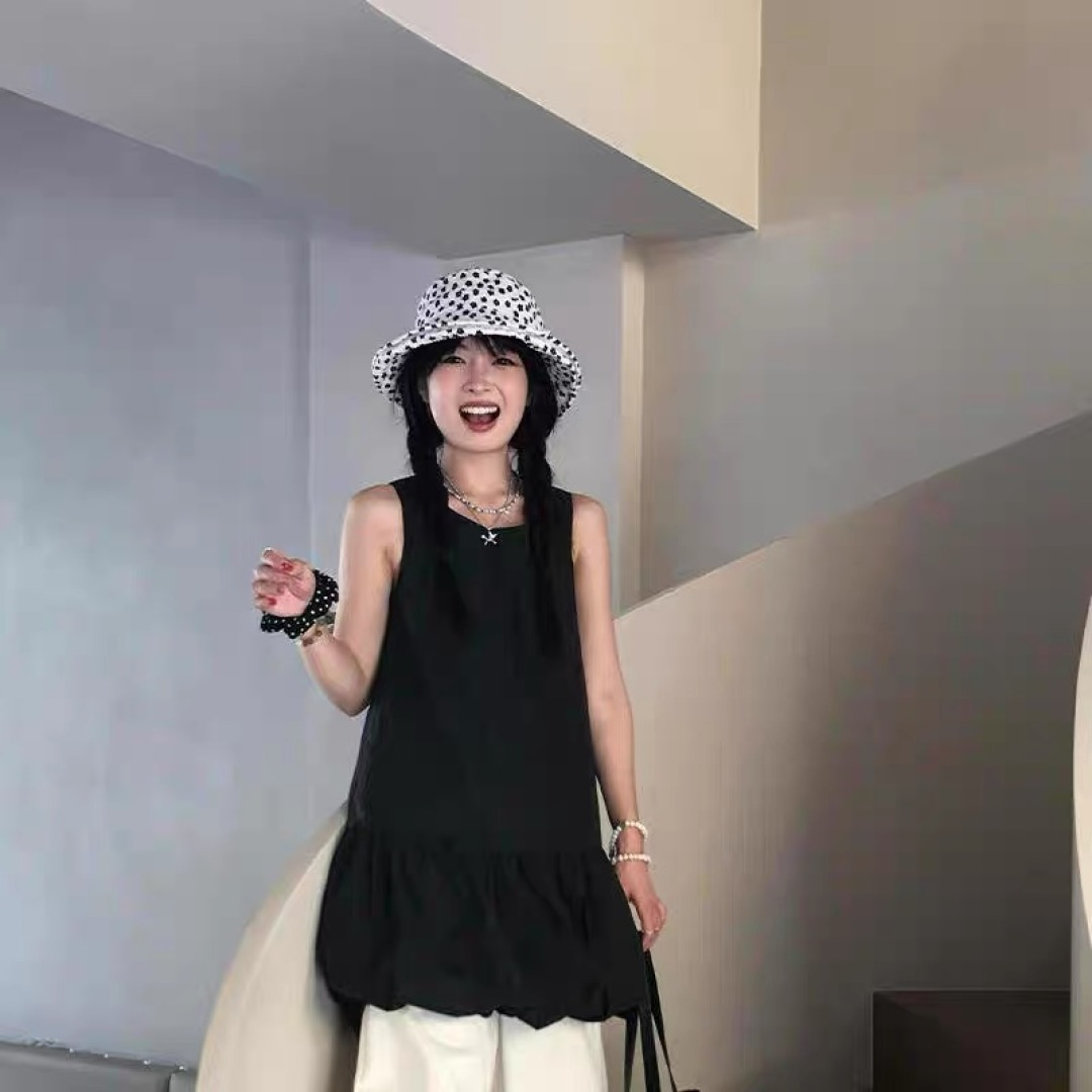  迪奥 2025新款可爱碎花女士渔夫帽夏季百搭大头围防紫外
线遮阳帽子显脸小盆帽秋