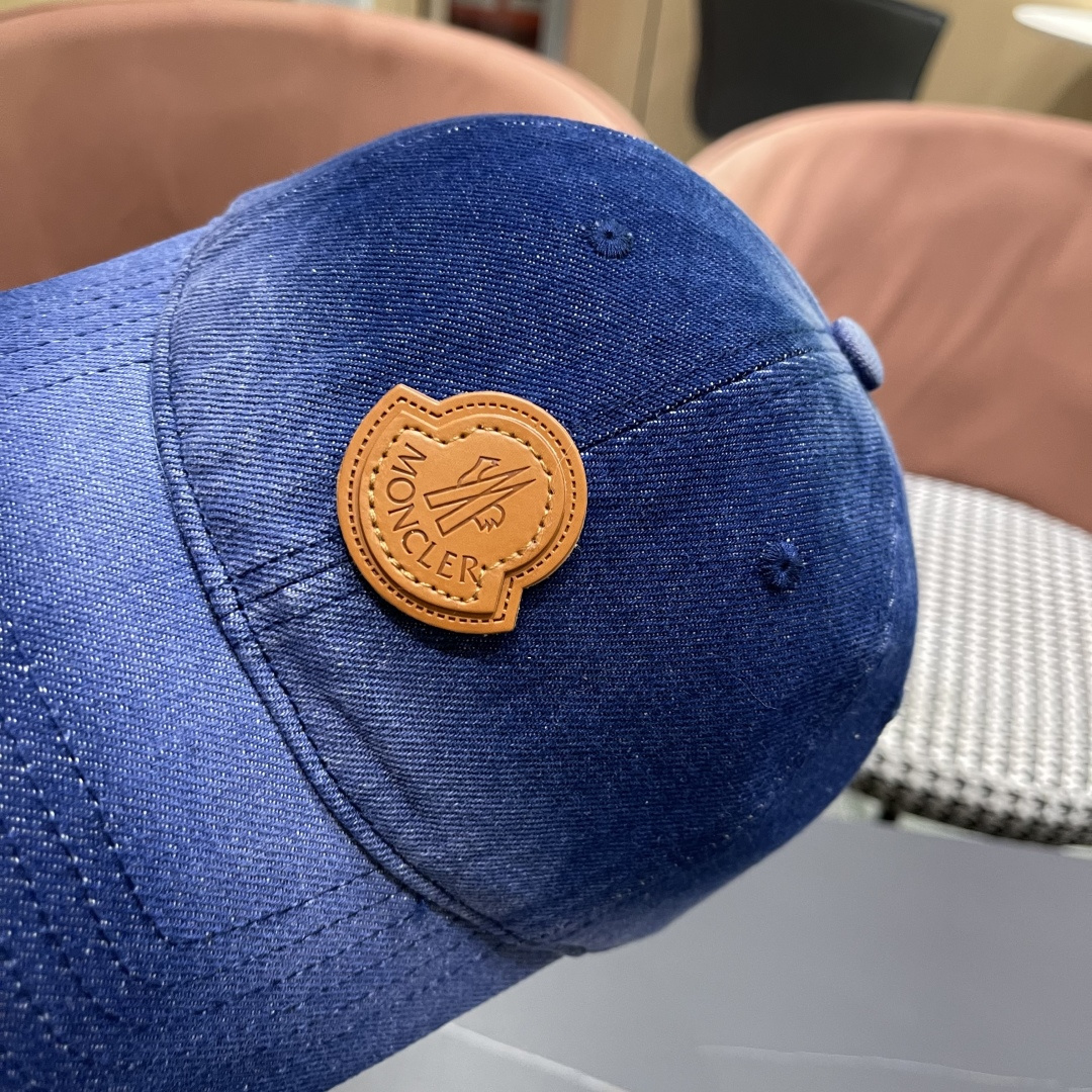  Moncler蒙口2025经典牛仔棒球帽，经典流行款轻盈透气！质量超赞，基础头围56，贴片可调节。