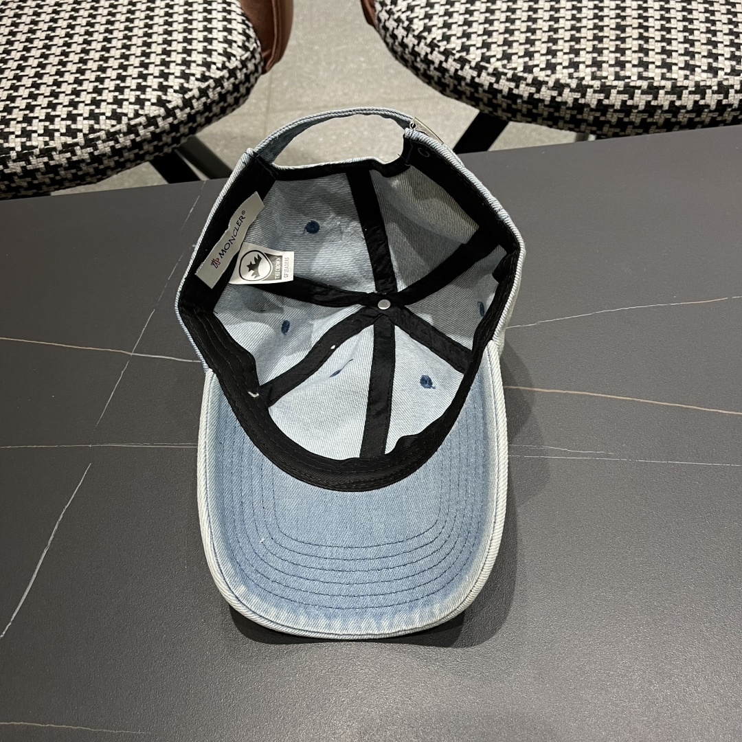  Moncler蒙口2025经典牛仔棒球帽，经典流行款轻盈透气！质量超赞，基础头围56，贴片可调节。