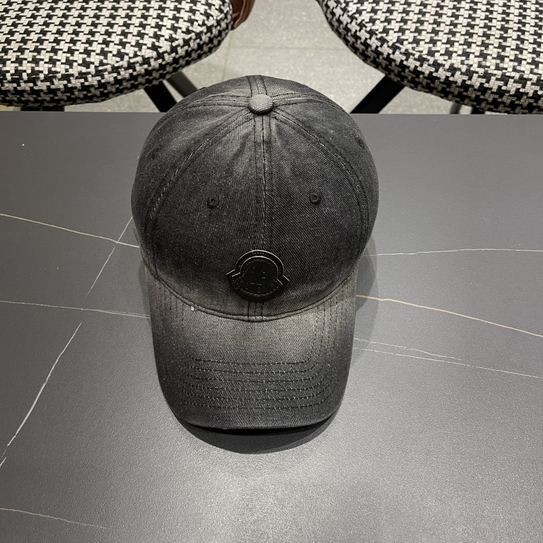  Moncler蒙口2025经典牛仔棒球帽，经典流行款轻盈透气！质量超赞，基础头围56，贴片可调节。