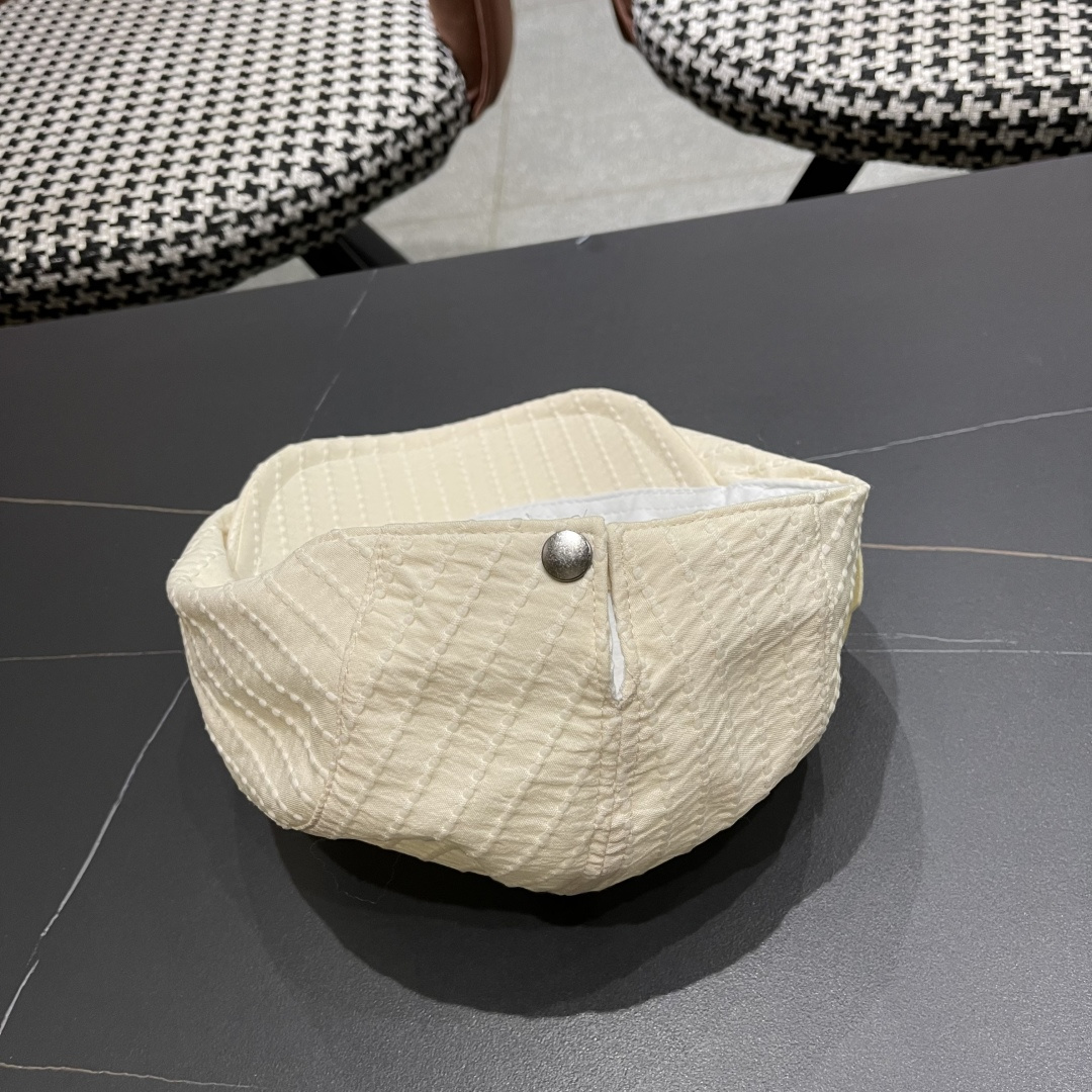  蒙口 简约风前进帽子女2025春款复古百搭贝雷帽韩
版时尚画家帽显脸小潮