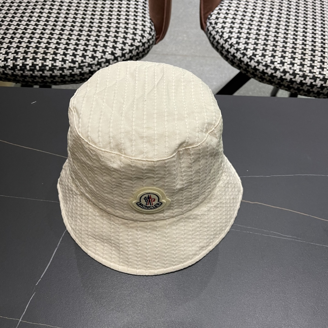  蒙口 MONCLER 2025新款网红防晒渔夫帽盆帽春夏秋季大檐女学生遮阳帽