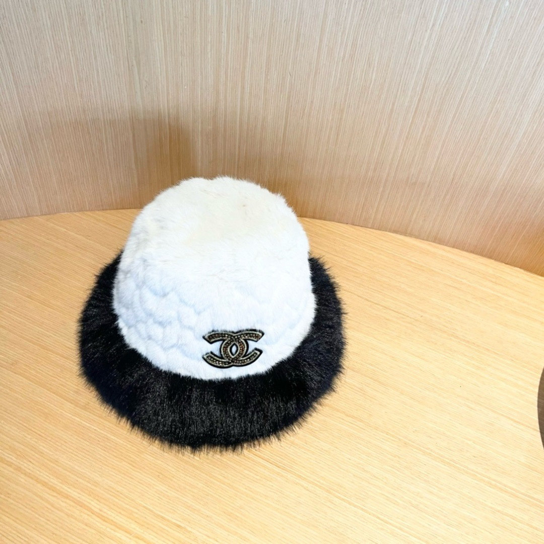  Chanel香奈儿 2025秋冬款渔夫帽毛绒保暖韩版盆帽潮