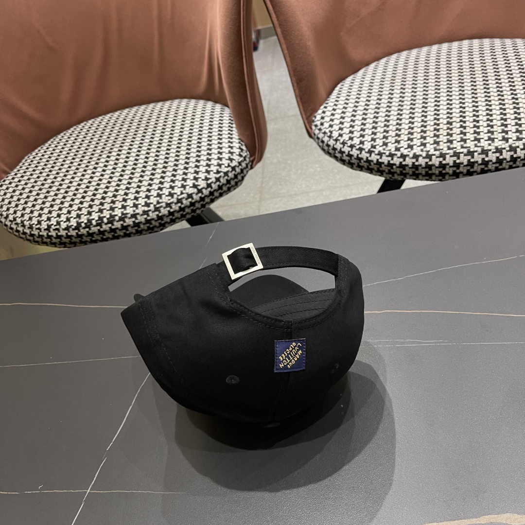  LV路易威登🧢 高版出货棒球帽，非常经典的经典，流行的复古美，四季可用，出门必备，非常显脸小