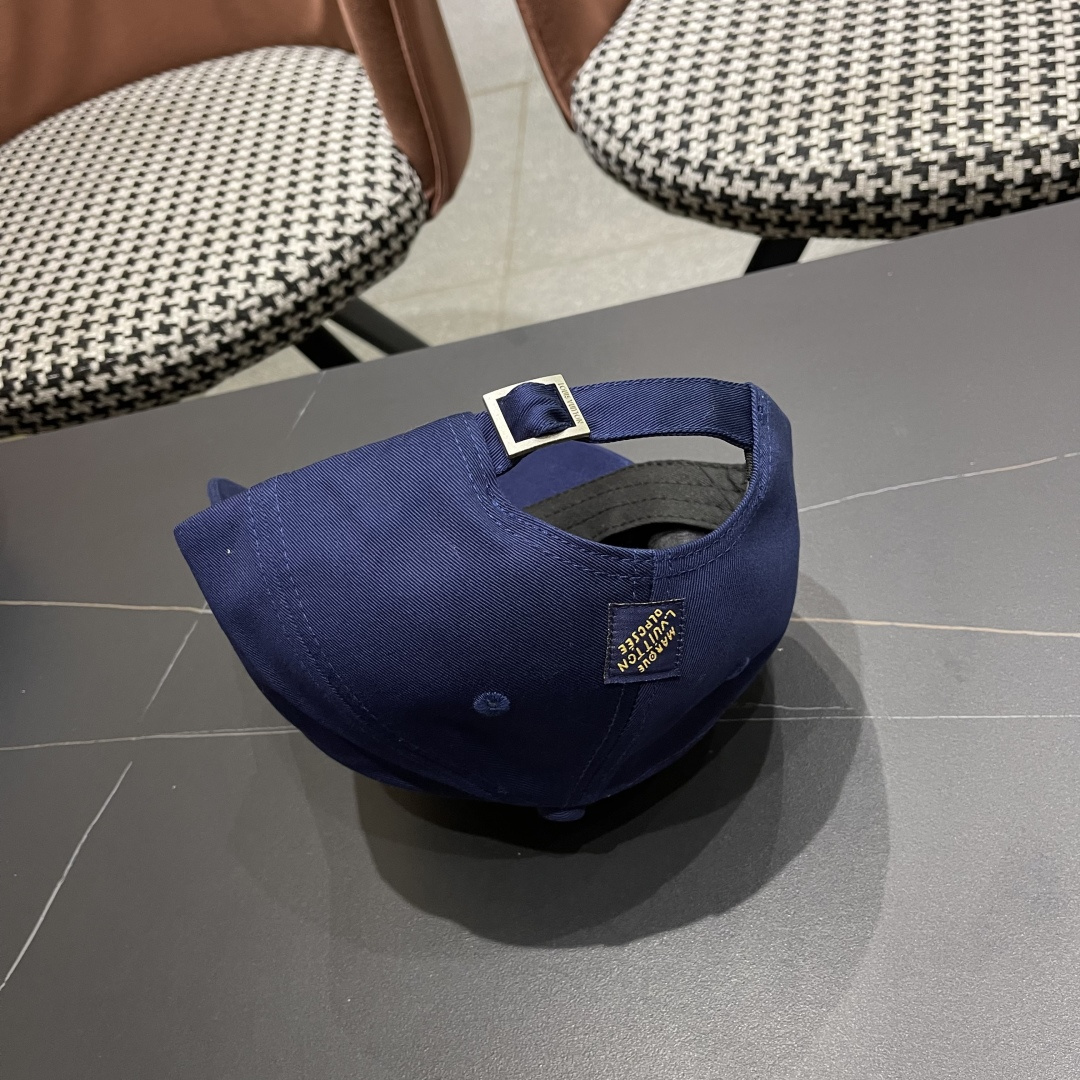  LV路易威登🧢 高版出货棒球帽，非常经典的经典，流行的复古美，四季可用，出门必备，非常显脸小