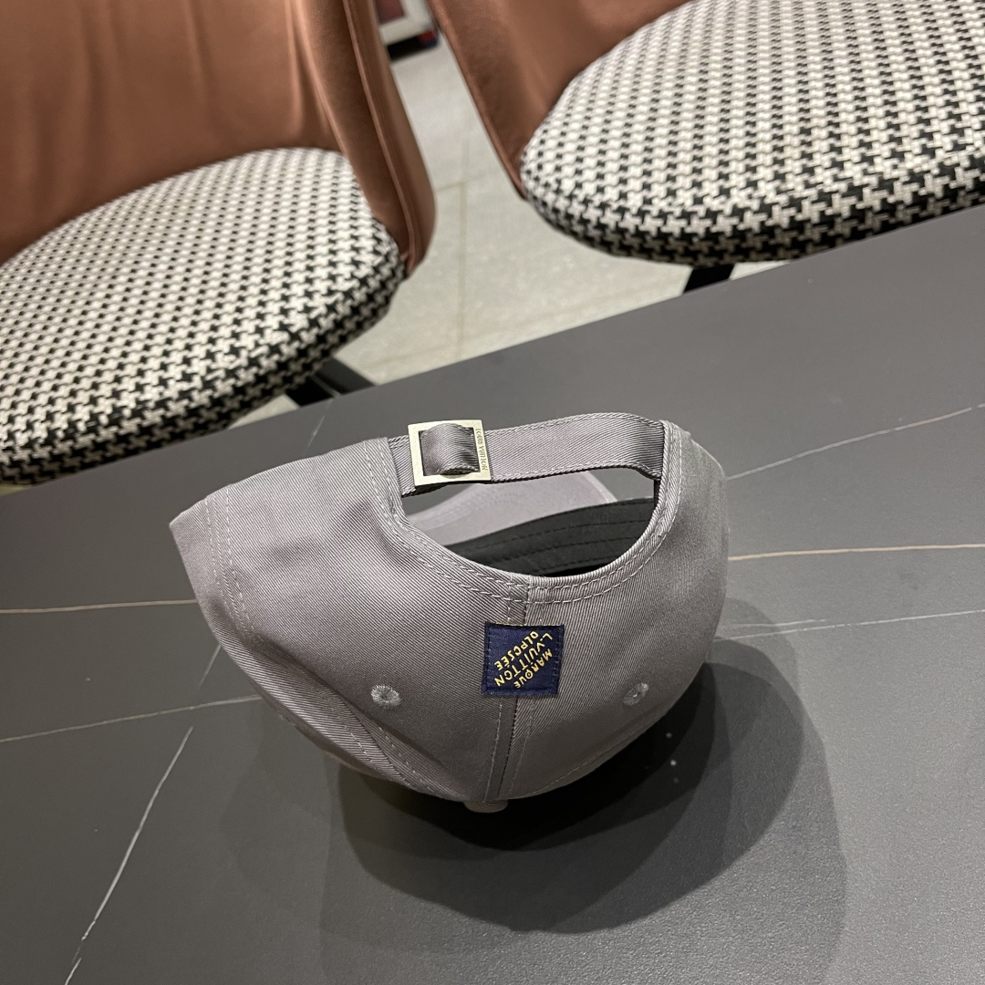  LV路易威登🧢 高版出货棒球帽，非常经典的经典，流行的复古美，四季可用，出门必备，非常显脸小