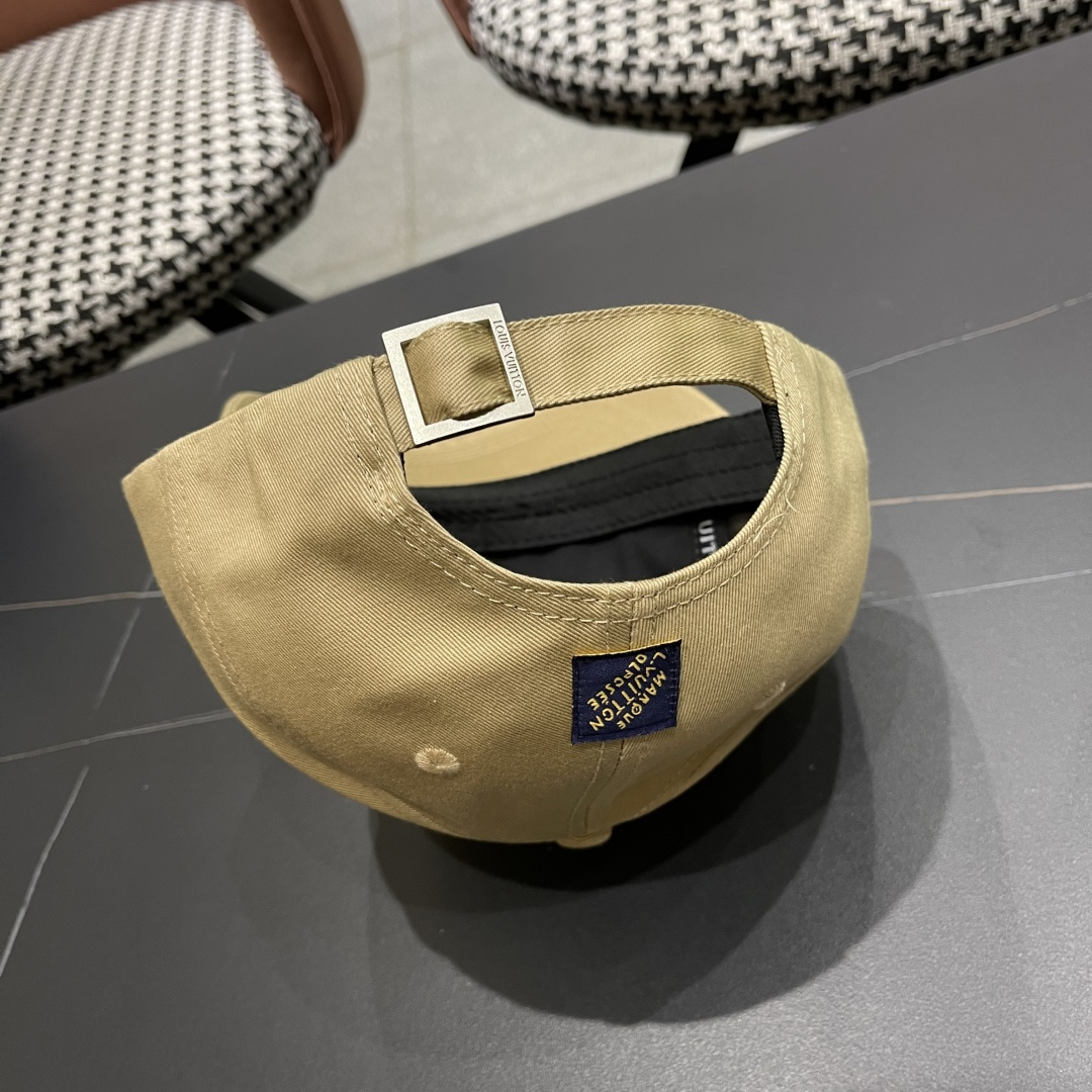  LV路易威登🧢 高版出货棒球帽，非常经典的经典，流行的复古美，四季可用，出门必备，非常显脸小