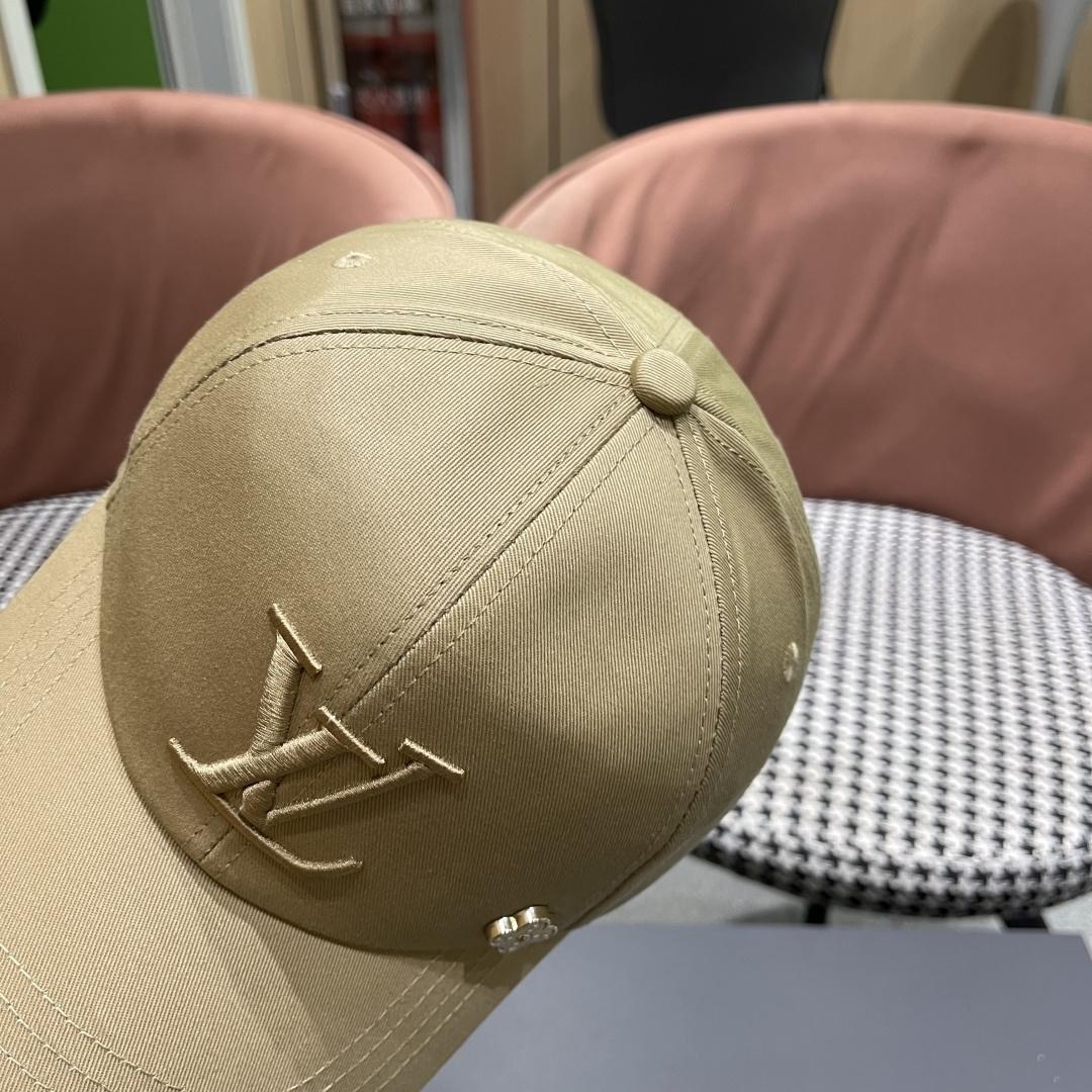  LV路易威登🧢 高版出货棒球帽，非常经典的经典，流行的复古美，四季可用，出门必备，非常显脸小