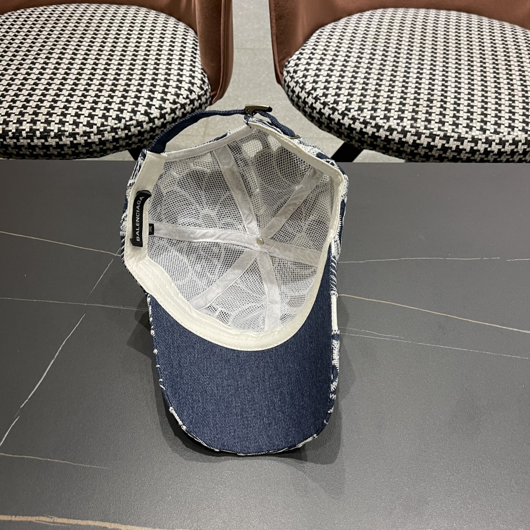  Balenciaga 巴黎世家2025新款镂空透气棒球帽简约时尚超级无敌帽子！