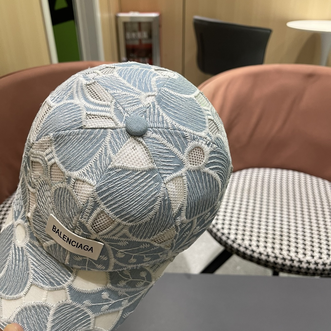  Balenciaga 巴黎世家2025新款镂空透气棒球帽简约时尚超级无敌帽子！