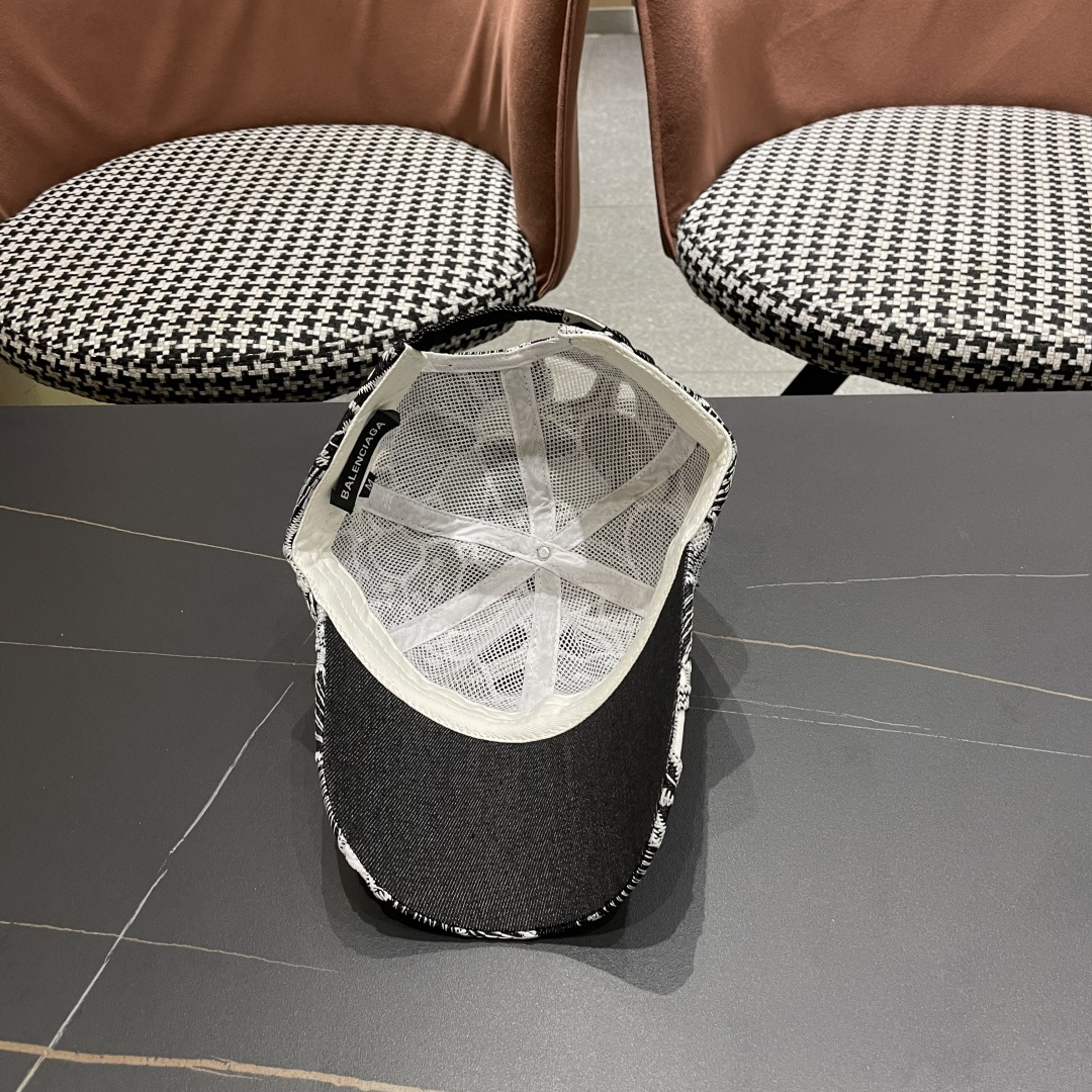  Balenciaga 巴黎世家2025新款镂空透气棒球帽简约时尚超级无敌帽子！