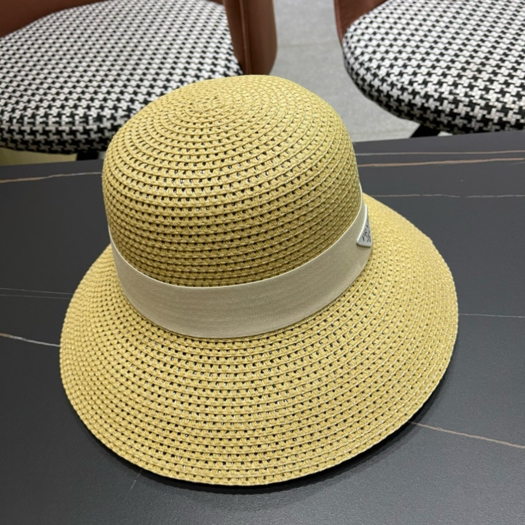  【PRADA普拉达】2025新款草帽，出街必备超好搭配，赶紧入手！