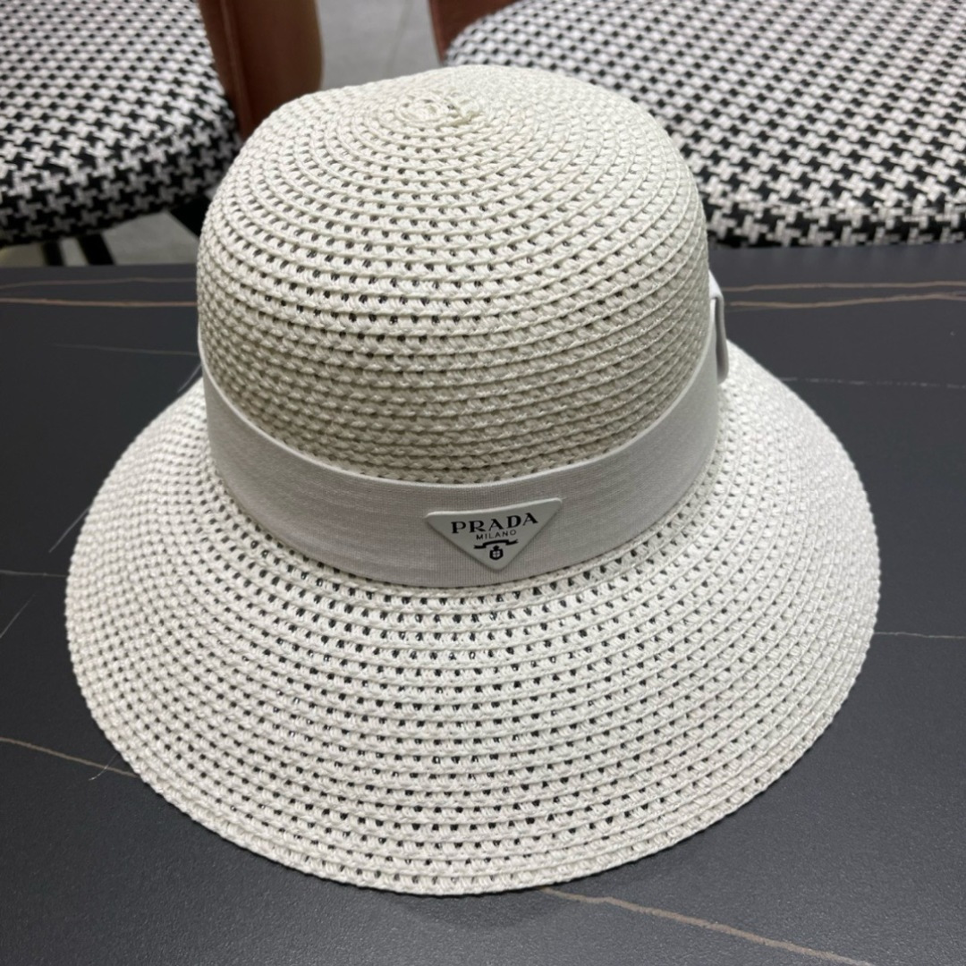  【PRADA普拉达】2025新款草帽，出街必备超好搭配，赶紧入手！