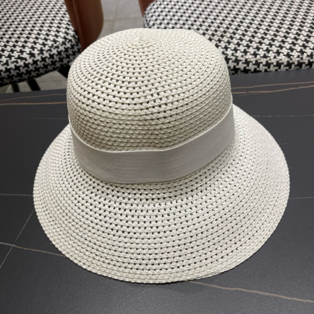  【PRADA普拉达】2025新款草帽，出街必备超好搭配，赶紧入手！