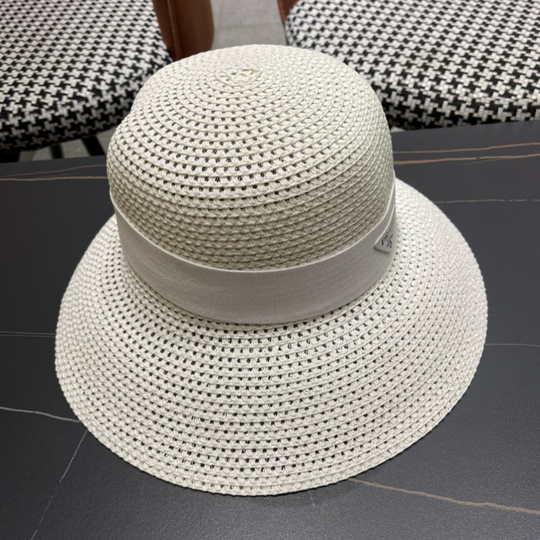  【PRADA普拉达】2025新款草帽，出街必备超好搭配，赶紧入手！