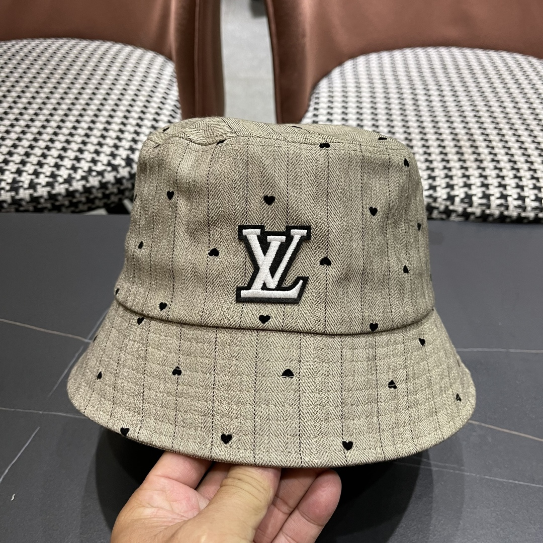 Lv路易威登 日系爱心条纹渔夫帽女新款春夏显脸小防晒盆帽
百搭透气遮阳水桶帽