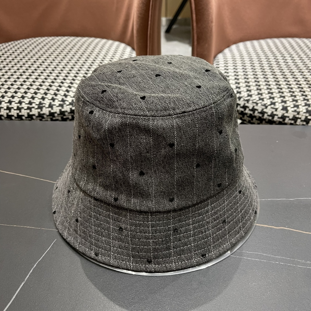  Lv路易威登 日系爱心条纹渔夫帽女新款春夏显脸小防晒盆帽
百搭透气遮阳水桶帽