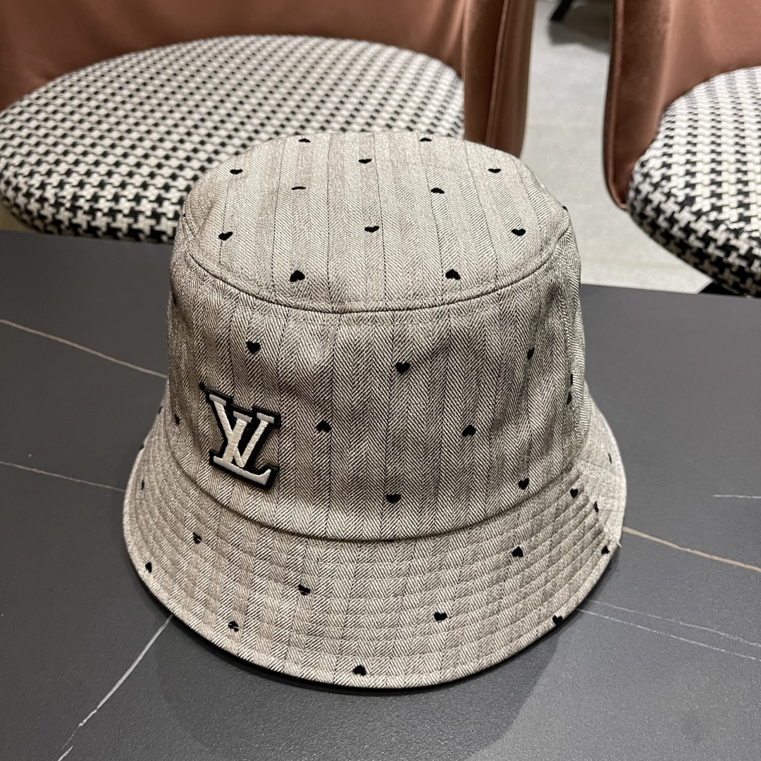  Lv路易威登 日系爱心条纹渔夫帽女新款春夏显脸小防晒盆帽
百搭透气遮阳水桶帽
