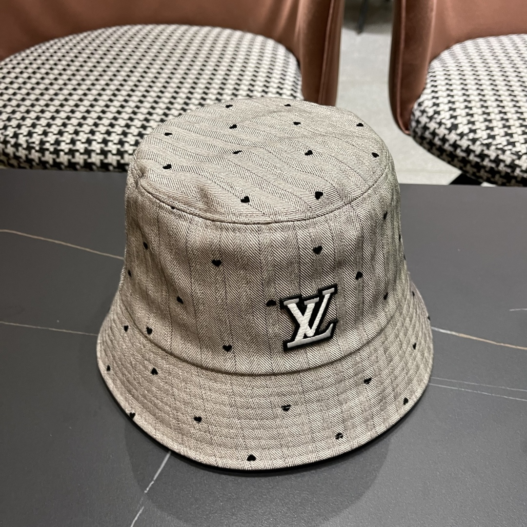  Lv路易威登 日系爱心条纹渔夫帽女新款春夏显脸小防晒盆帽
百搭透气遮阳水桶帽
