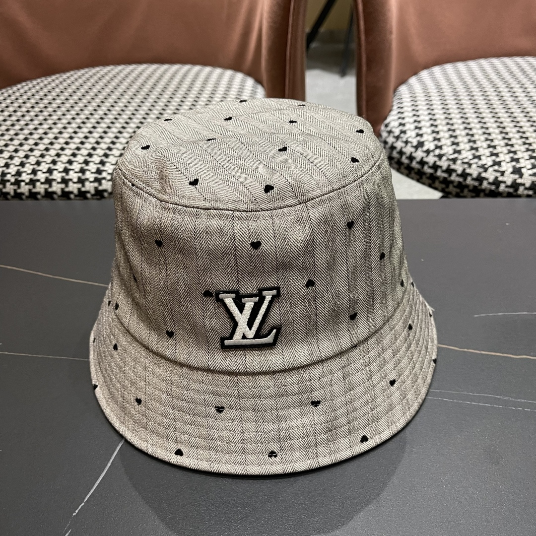  Lv路易威登 日系爱心条纹渔夫帽女新款春夏显脸小防晒盆帽
百搭透气遮阳水桶帽