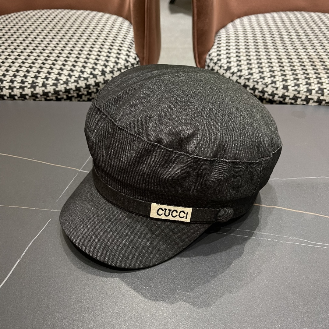  古奇 GUCCI 2025新款英伦复古海军风平顶帽子女秋冬季显
脸小画家帽百搭报童帽
