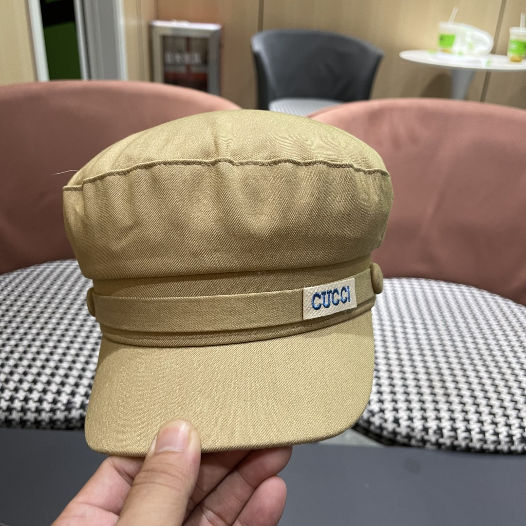  古奇 GUCCI 2025新款英伦复古海军风平顶帽子女秋冬季显
脸小画家帽百搭报童帽