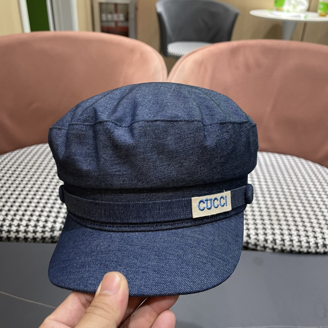  古奇 GUCCI 2025新款英伦复古海军风平顶帽子女秋冬季显
脸小画家帽百搭报童帽