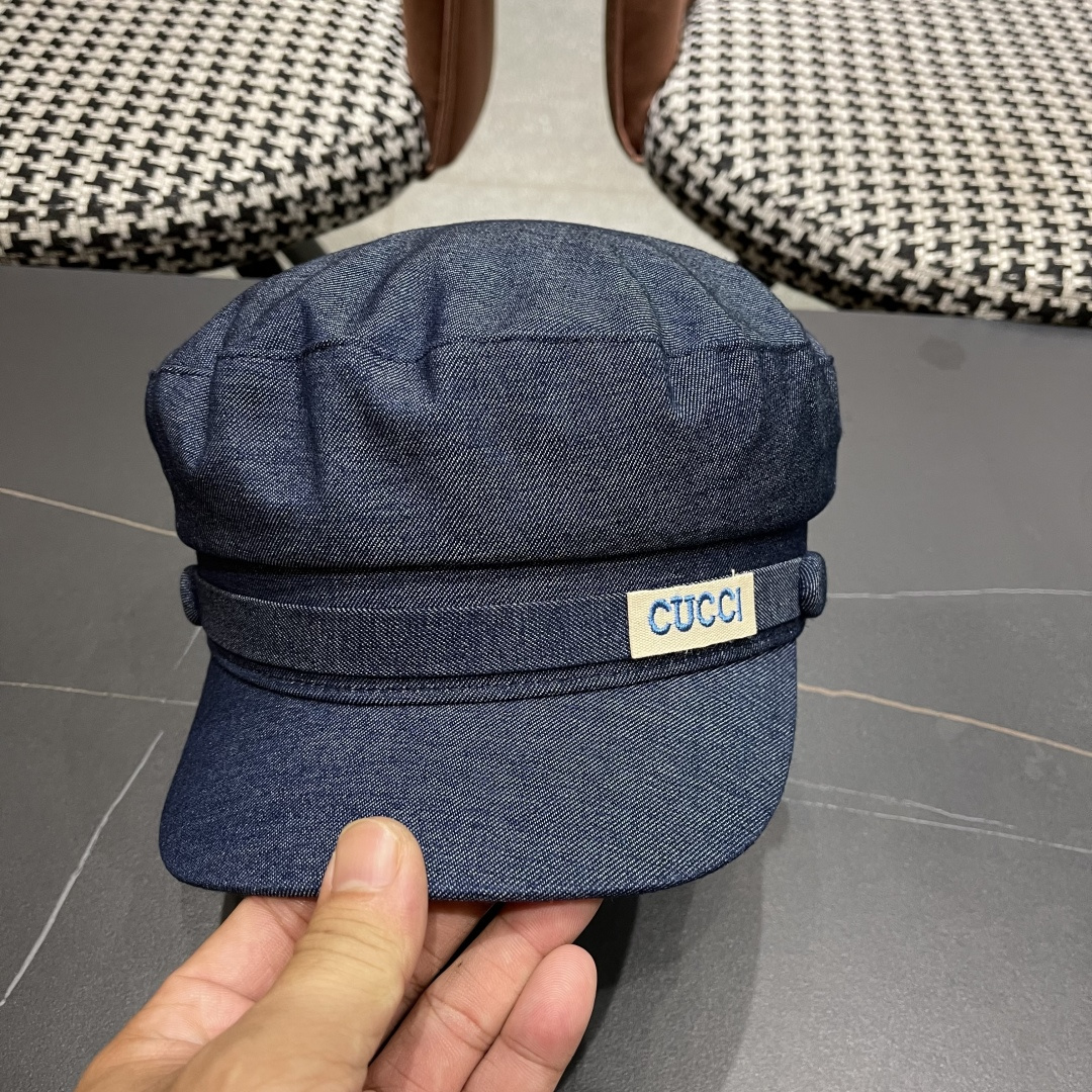  古奇 GUCCI 2025新款英伦复古海军风平顶帽子女秋冬季显
脸小画家帽百搭报童帽