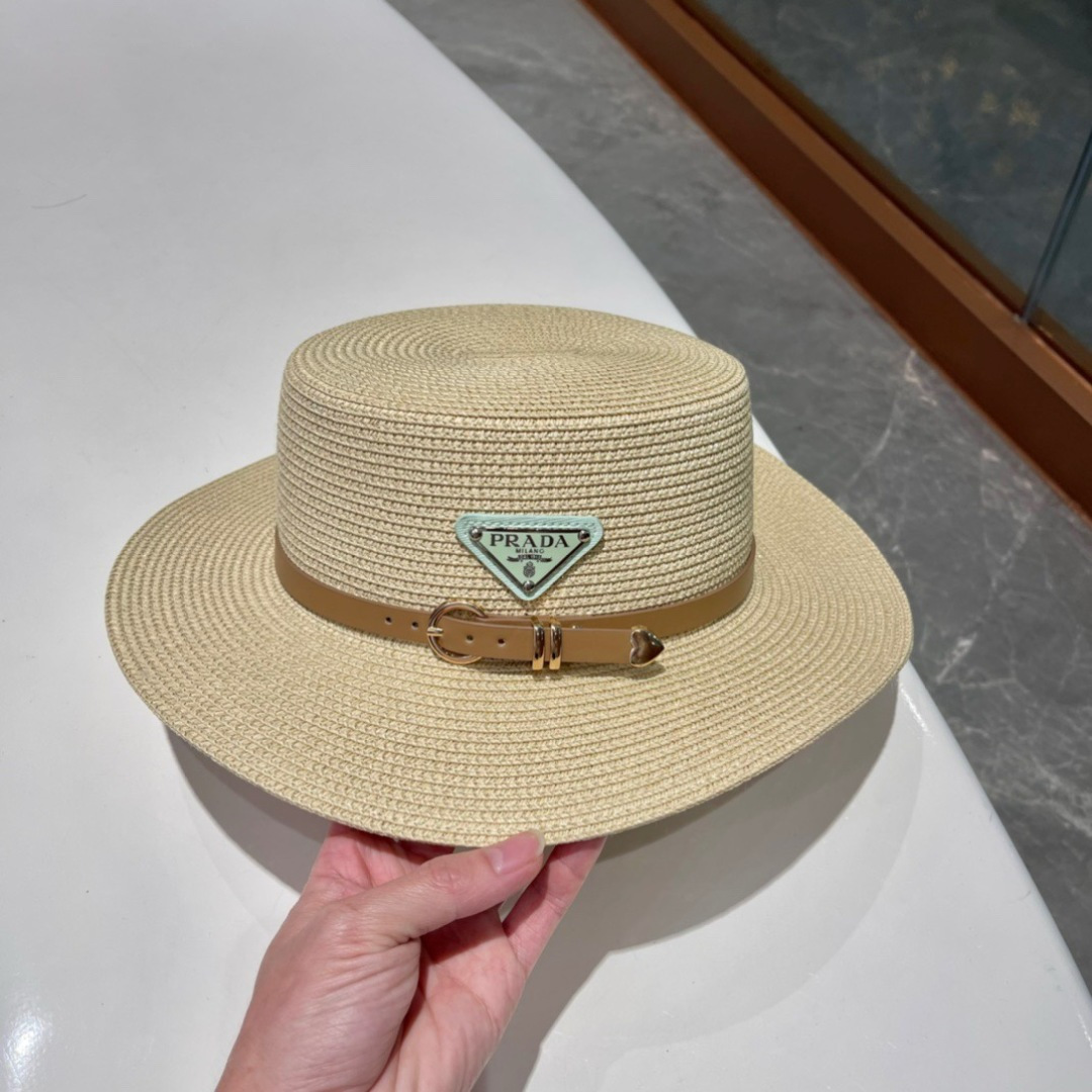  【PRADA普拉达】2025的新款草编遮阳草帽盆帽🤩沙滩风，简约大方，百搭单品～出街首选，新款帽型超美
