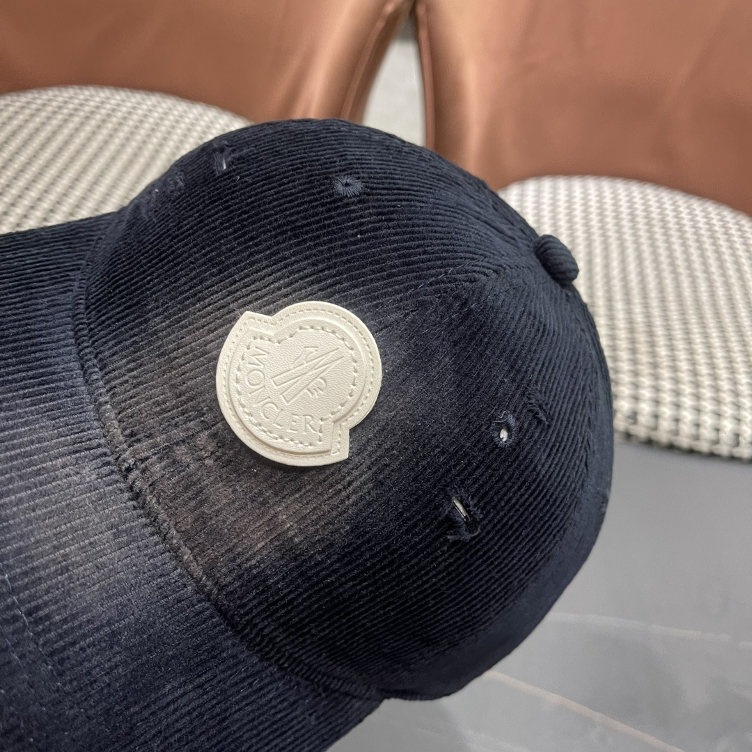  蒙口 MONCLER 帽子女潮牌韩版百搭棒球帽春夏时
尚灯芯绒鸭舌帽休闲帽男