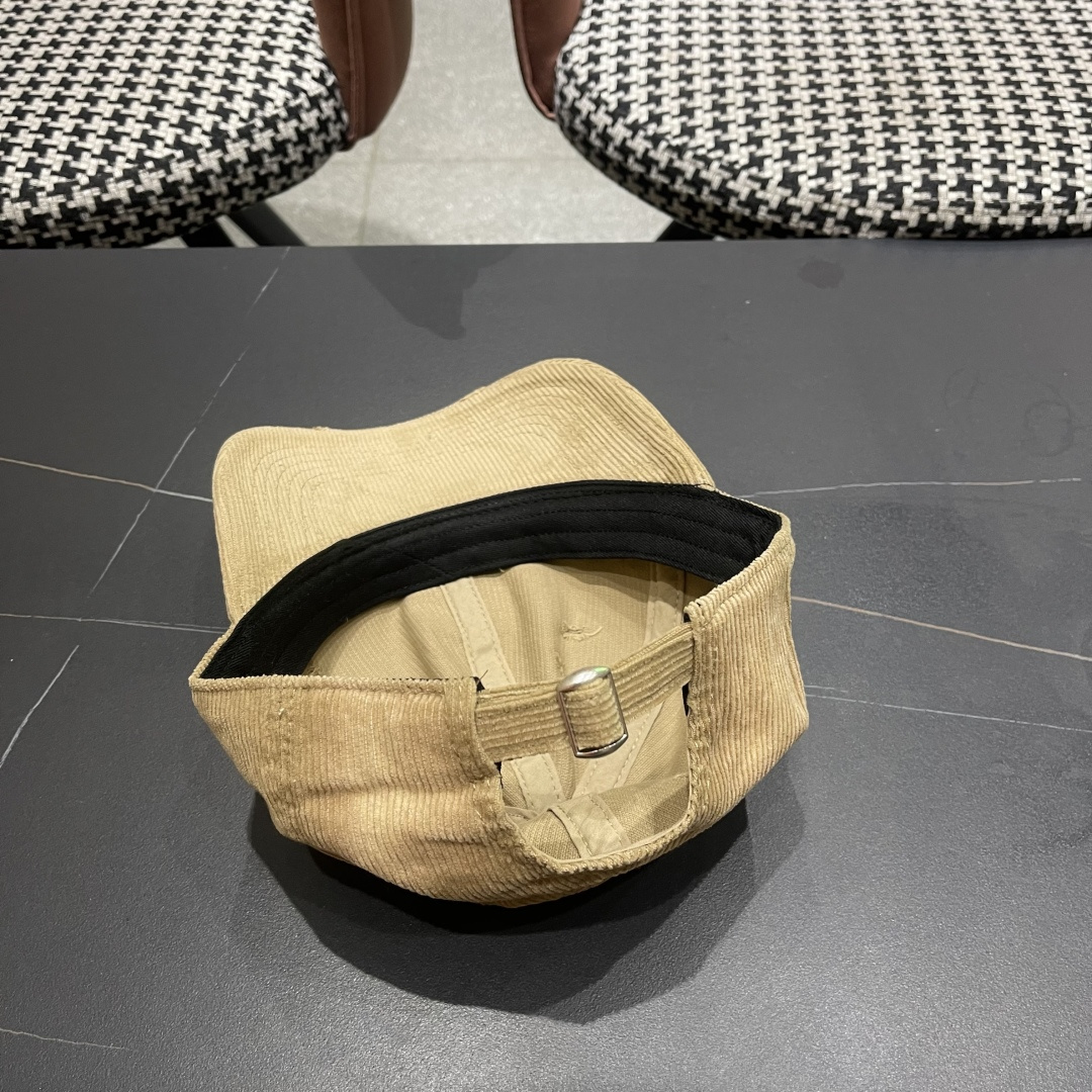  蒙口 MONCLER 帽子女潮牌韩版百搭棒球帽春夏时
尚灯芯绒鸭舌帽休闲帽男