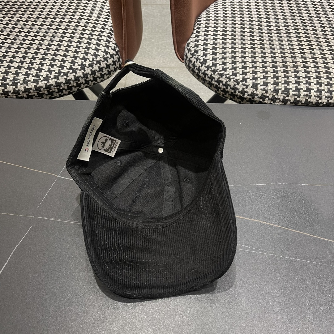  蒙口 MONCLER 帽子女潮牌韩版百搭棒球帽春夏时
尚灯芯绒鸭舌帽休闲帽男