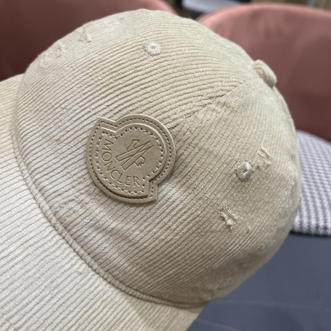  蒙口 MONCLER 帽子女潮牌韩版百搭棒球帽春夏时
尚灯芯绒鸭舌帽休闲帽男