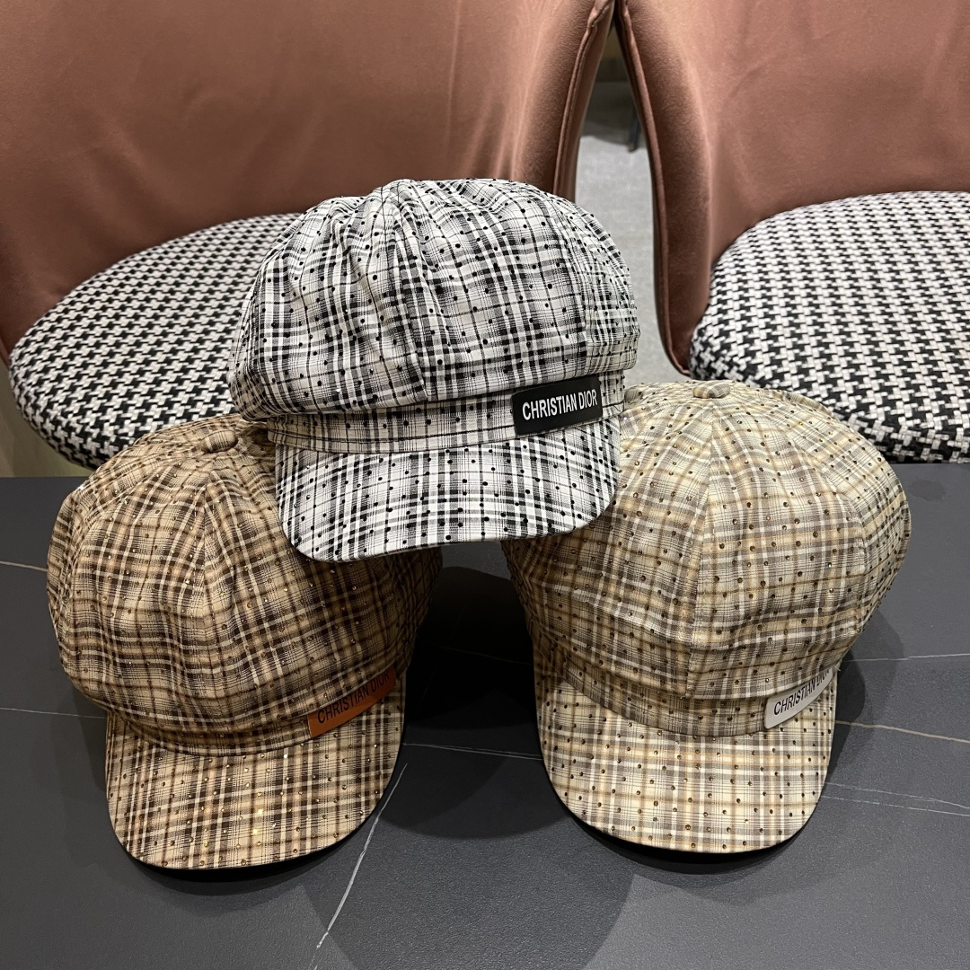 迪奥 烫钻格纹八角帽子女显脸小2025新款复古画家
报童帽百搭速千鸭舌帽