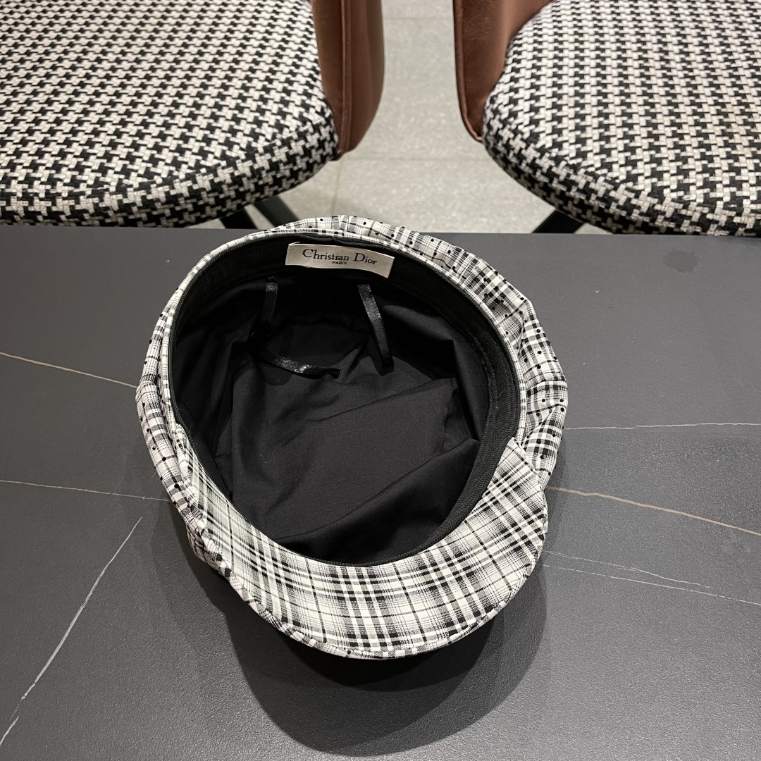  迪奥 格纹八角帽子女显脸小2025新款复古画家
报童帽百搭速千鸭舌帽