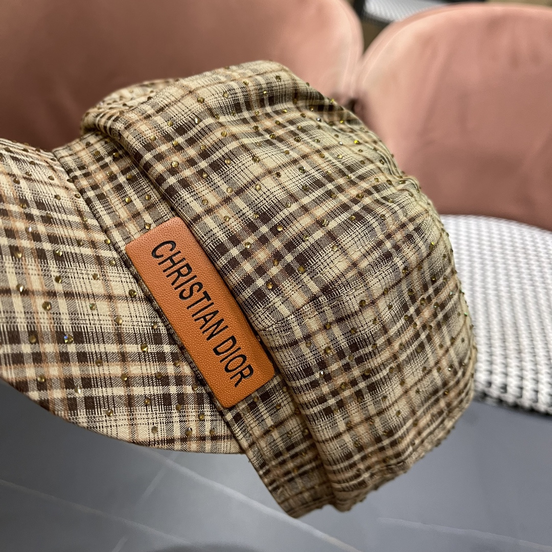  迪奥 格纹八角帽子女显脸小2025新款复古画家
报童帽百搭速千鸭舌帽