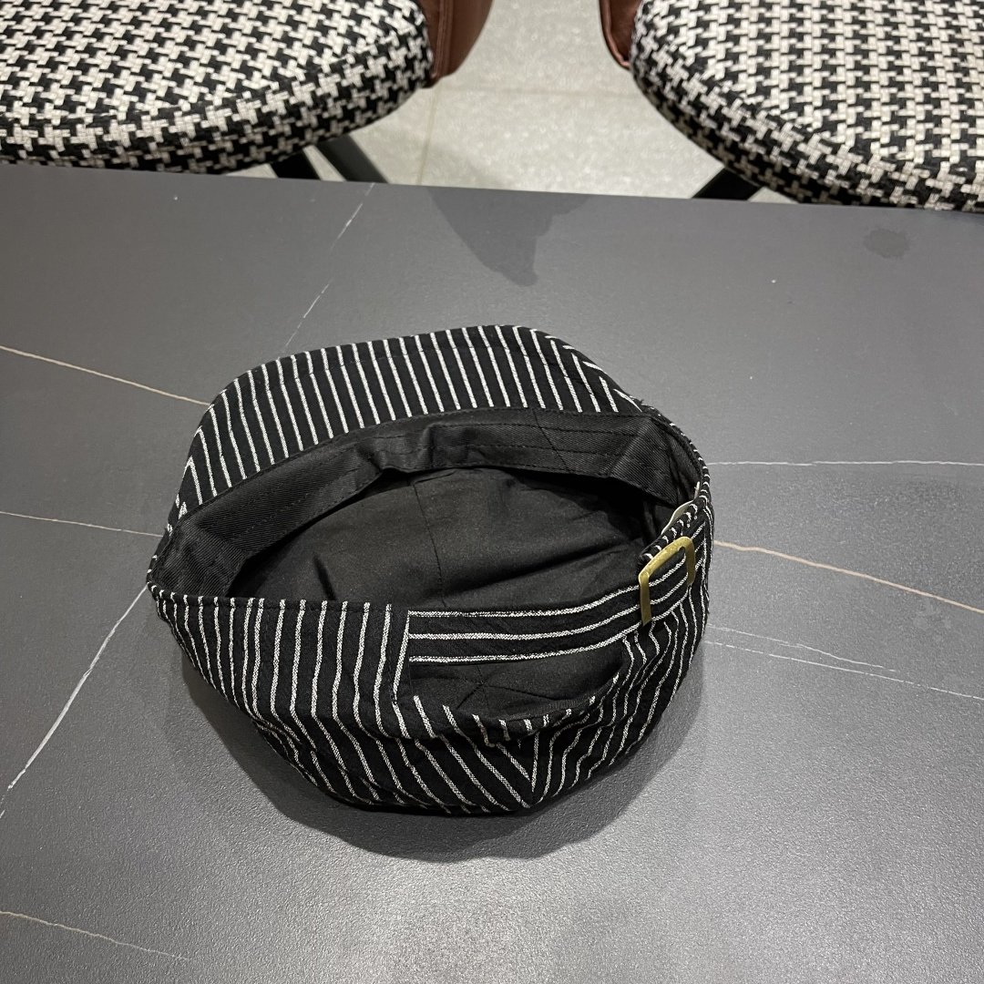  赛琳 CELINE 日系条纹前进帽女2025新款春夏季复
古百搭贝雷帽个性反戴鸭舌帽子