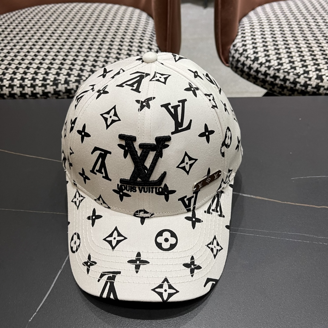  上新！路易威登 LouisVuitton 😍新款刺绣LV棒球帽，重工打造♥️高端大气，百搭款🤗男女通用