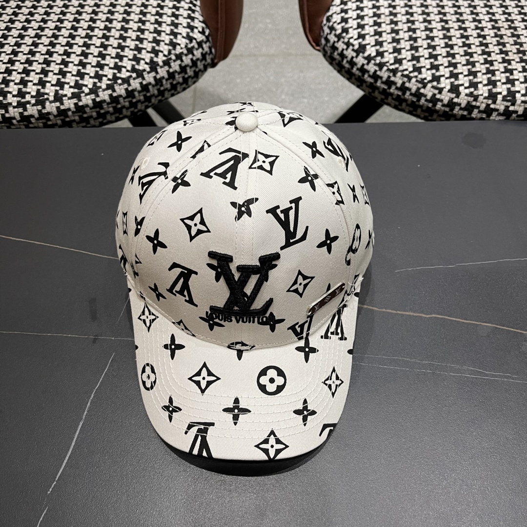  上新！路易威登 LouisVuitton 😍新款刺绣LV棒球帽，重工打造♥️高端大气，百搭款🤗男女通用