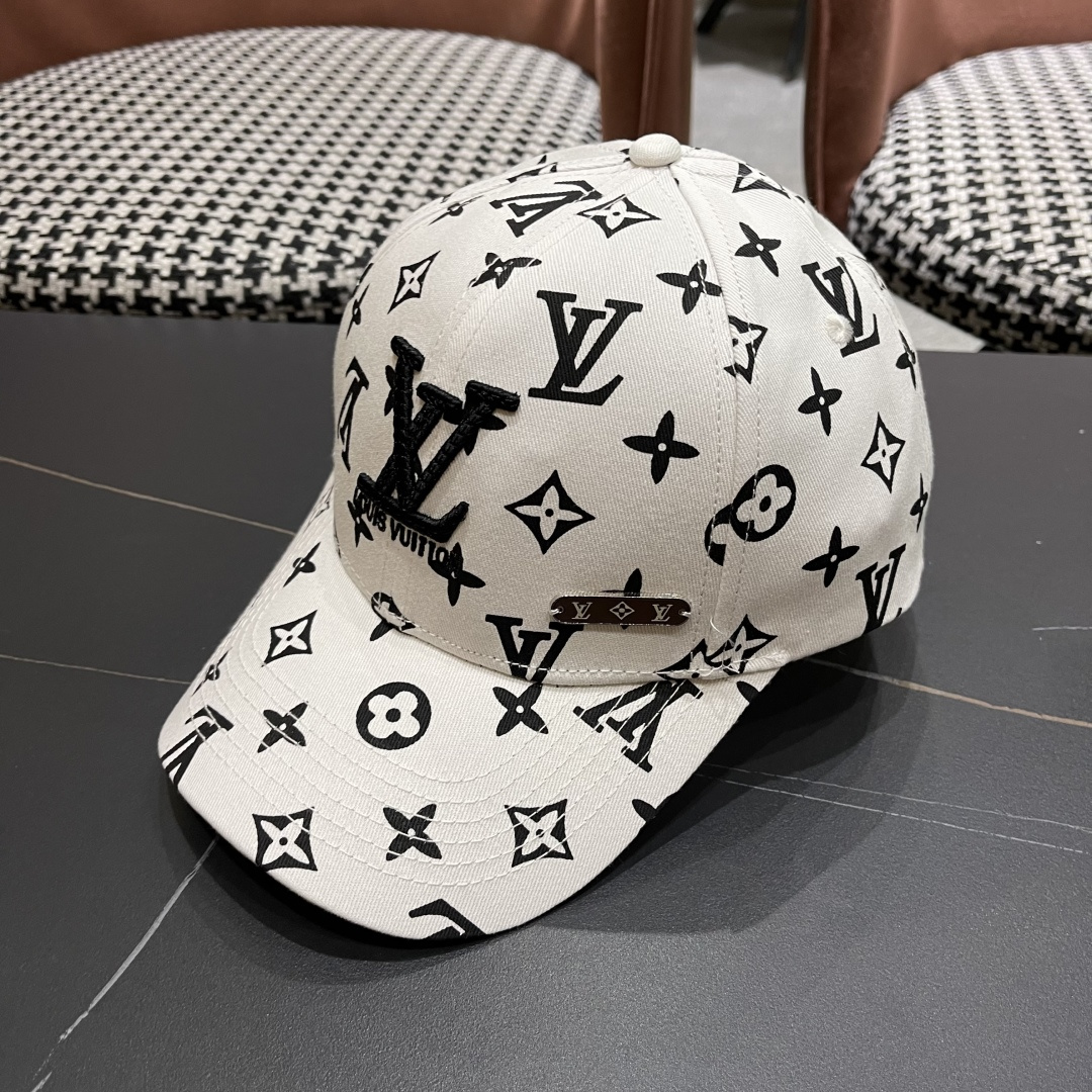  上新！路易威登 LouisVuitton 😍新款刺绣LV棒球帽，重工打造♥️高端大气，百搭款🤗男女通用