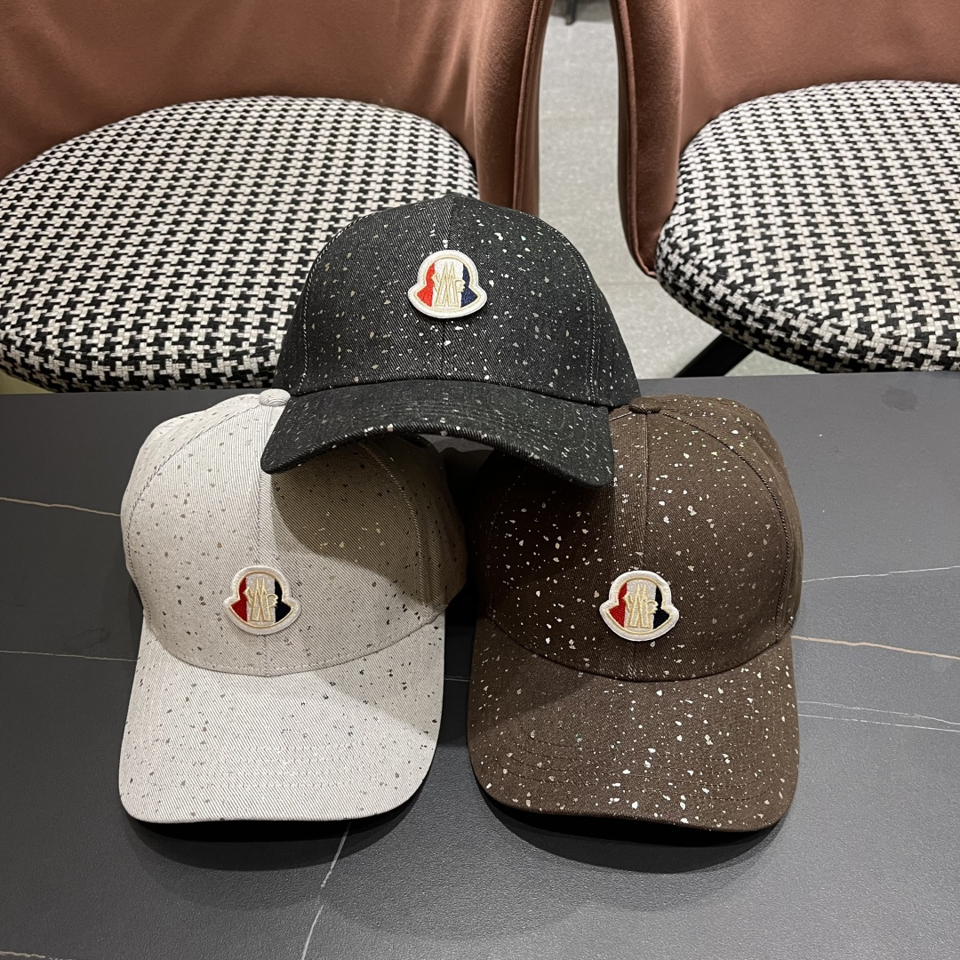  蒙口 MONCLER 亮片棒球帽新款帽子女四季通用遮阳帽网红街头
时尚弯檐防晒鸭舌帽