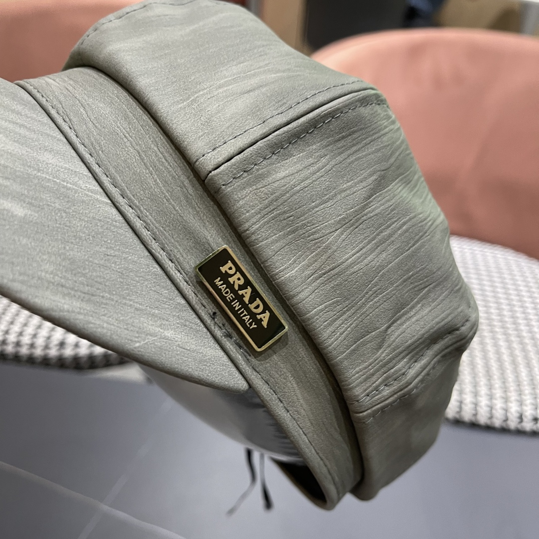  普拉达 PRADA 日系复吉皮质纹理八角帽子女春秋季
英伦风贝雷帽百搭休闲报童帽潮