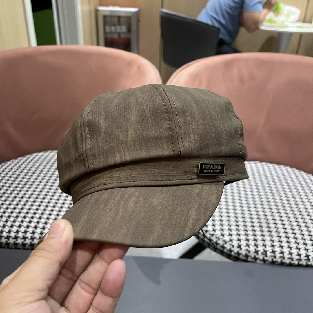  普拉达 PRADA 日系复吉皮质纹理八角帽子女春秋季
英伦风贝雷帽百搭休闲报童帽潮