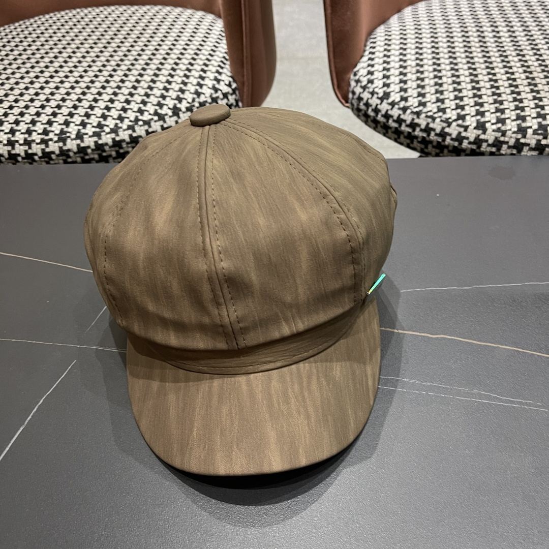  普拉达 PRADA 日系复吉皮质纹理八角帽子女春秋季
英伦风贝雷帽百搭休闲报童帽潮