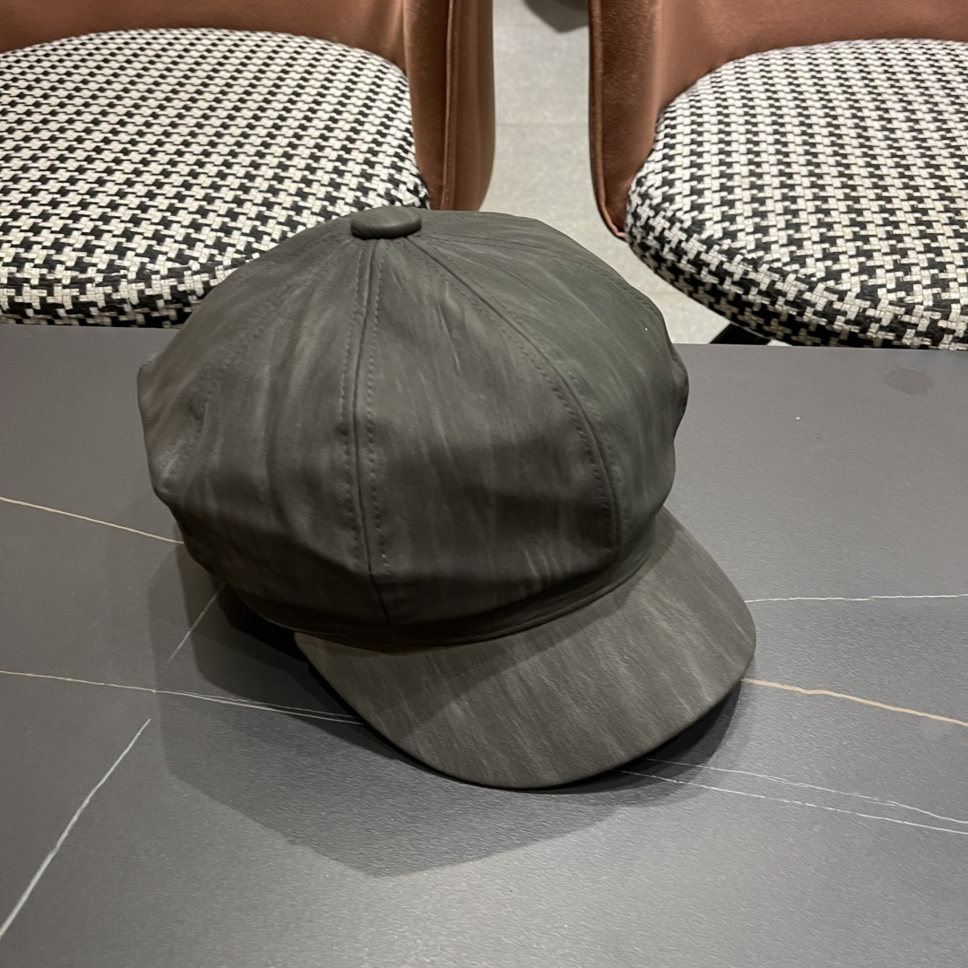  普拉达 PRADA 日系复吉皮质纹理八角帽子女春秋季
英伦风贝雷帽百搭休闲报童帽潮