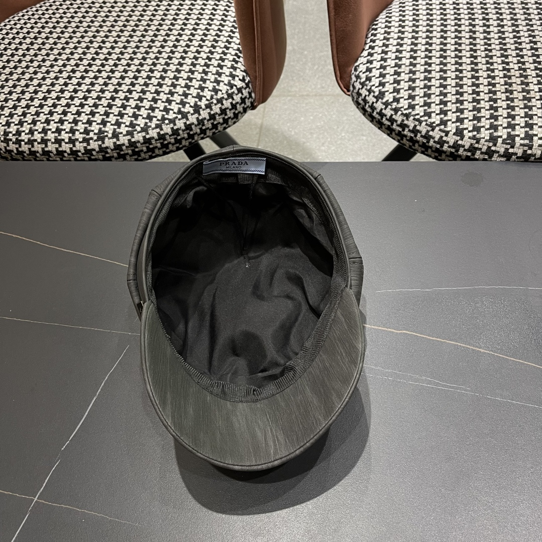  普拉达 PRADA 日系复吉皮质纹理八角帽子女春秋季
英伦风贝雷帽百搭休闲报童帽潮