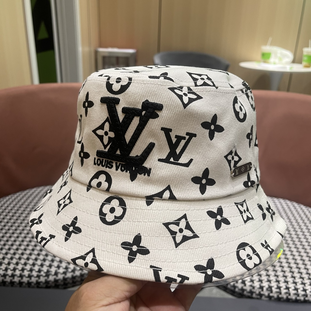  上新！路易威登 LouisVuitton 😍新款LV渔夫帽，重工打造♥️高端大气，百搭款🤗男女通用