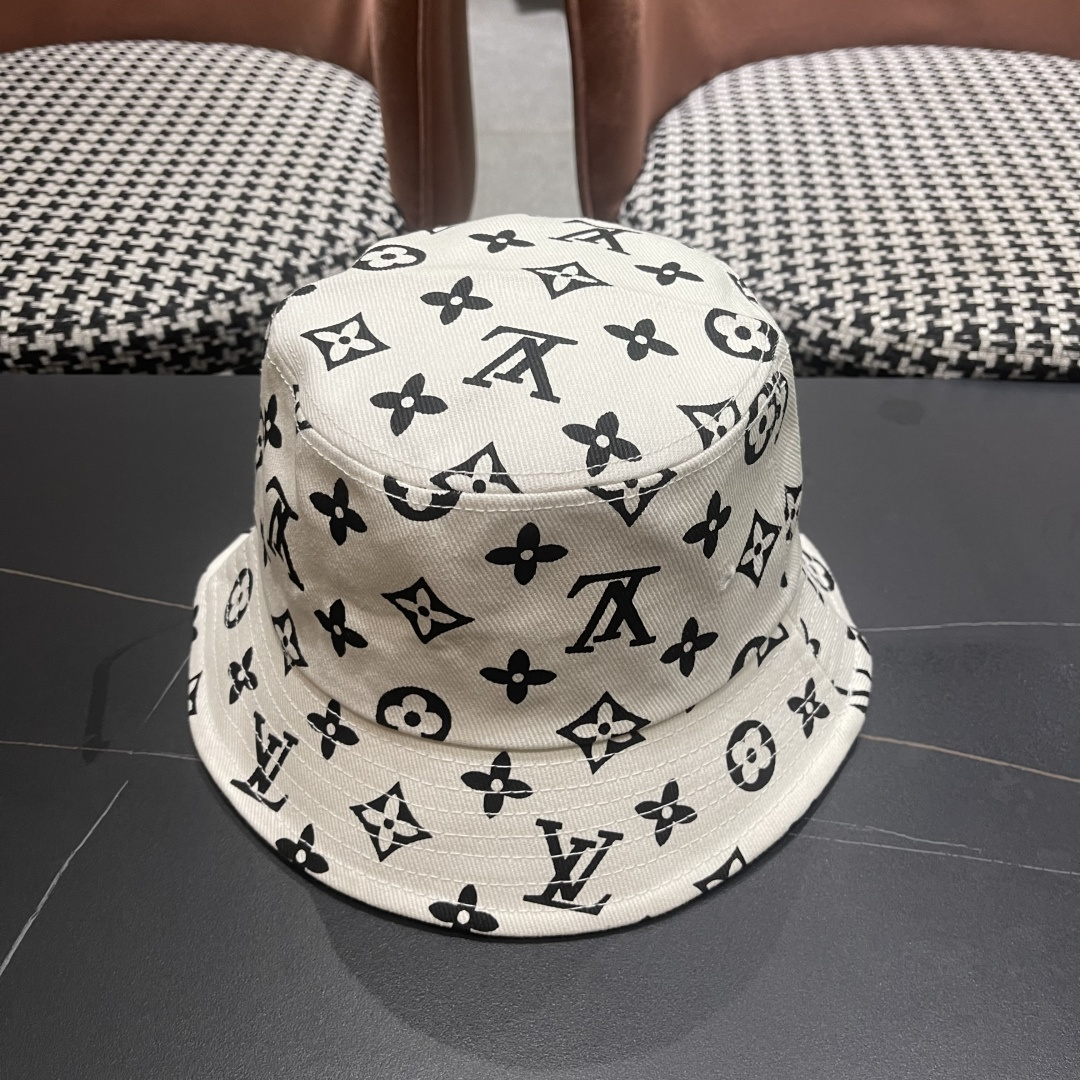  上新！路易威登 LouisVuitton 😍新款LV渔夫帽，重工打造♥️高端大气，百搭款🤗男女通用