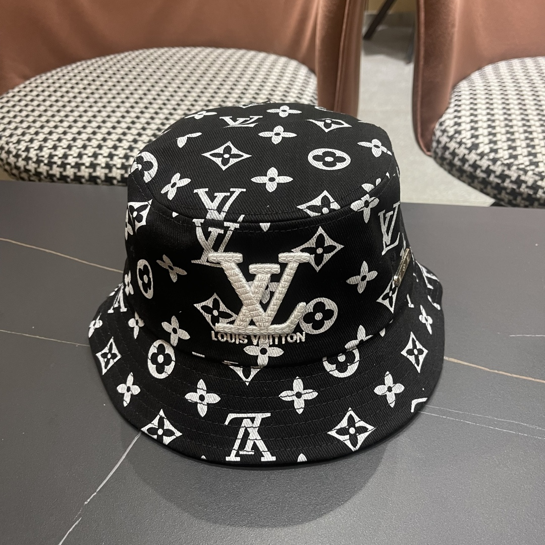  上新！路易威登 LouisVuitton 😍新款LV渔夫帽，重工打造♥️高端大气，百搭款🤗男女通用